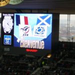 Panneau d'affichage géant à l'intérieur du stade.