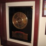 Depuis 1892 le bouclier de Brennus est le trophée qui récompense chaque année l'équipe victorieuse du championnat de France de rugby.