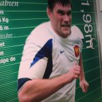 Fabien Pelous, 1,98 m pour 108 kg. Capitaine de l'équipe de France de rugby à la Coupe du Monde 2007.