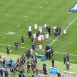 Le match est fini, on se félicite.